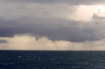 Fototapeta premium Orage sur la mer, Bassin d'Arcachon, 33, Gironde, France