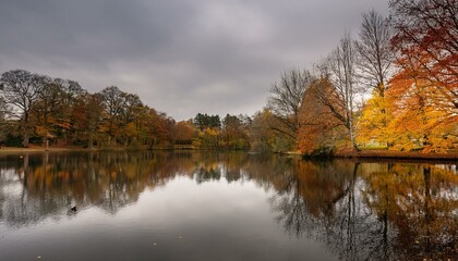 Obraz premium Generated image A calm river with fog rising from the surface, surrounded by bare autumn trees