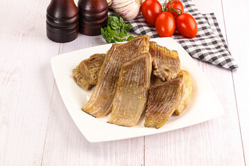 Baked stingray witngs with oil