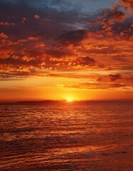 Fototapeta premium 夏の夕焼けと茜色の空