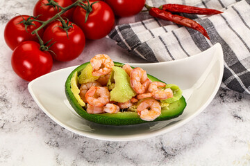 Dietary avocado cut with prawn
