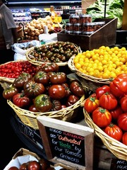 fruit and vegetable market