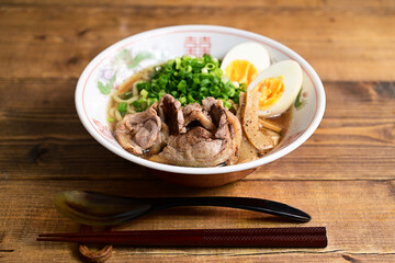 鴨だし醤油ラーメン