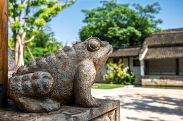 stone carving/sculpture of toads in classical Chinese gardens