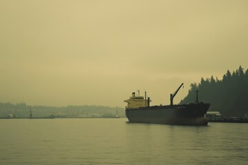 Obraz premium Tanker Ship at Harbor with Diffused Lighting