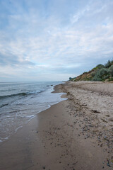 Strand mit Steilküste an der Ostsee