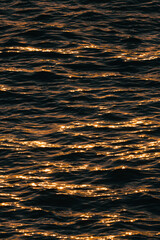 Textura de la superficie del agua de mar, olas del mar 