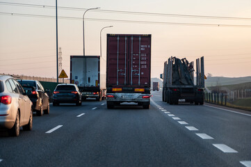 Road transport.  © Tomasz Warszewski