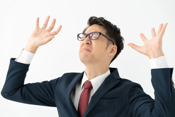 驚くビジネスマン