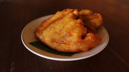 Crispy Fried Banana (Pisang Goreng) – Traditional Indonesian Snack