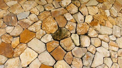 Light Cream-Colored Natural Stone Arrangement – Decorative Landscaping
