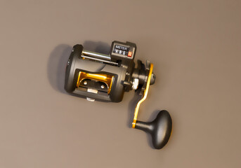 Professional fishing reel multiplicator  with tape measure