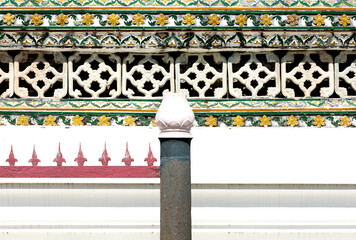 detalle floral con flores amarillas