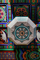 Lanterne de plafond, temple coré du sud