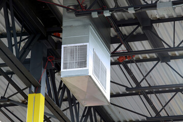 air conditioning unit in ceiling 