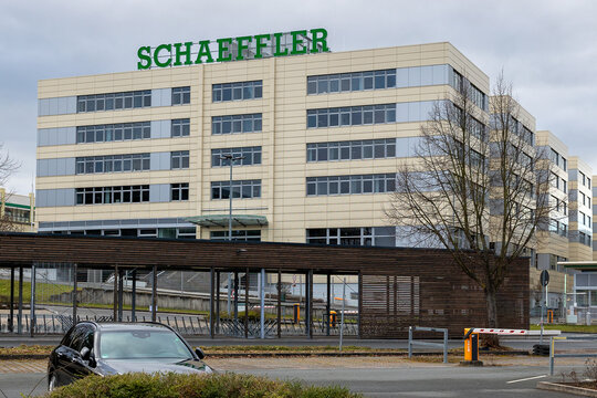 Hauptzentrale der Schaeffler AG in Herzogenaurach. Das Geb&auml;ude dient als Sitz des global t&auml;tigen Konzerns, der sich auf Mobilit&auml;t spezialisiert hat. 