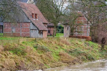 Alte Bauernhäuser im Münsgerland