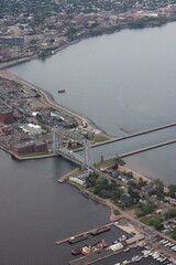 Obraz premium Aerial view of the city of Duluth in northern Minnesota on Lake Superior. 