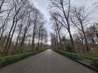 Weg zum sowjetischen Ehrenmal am Treptower Park in Berlin