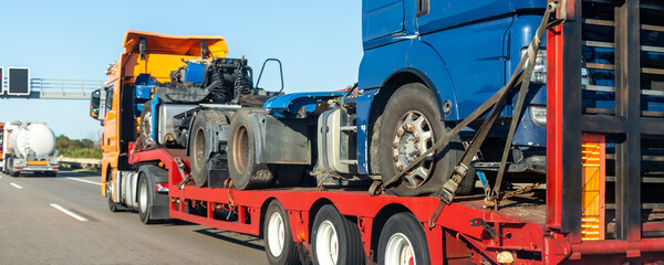 POV heavy industrial truck semi trailer flatbed platform transport wrecked salvage lorry chassis...