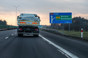 Road transport. © Tomasz Warszewski