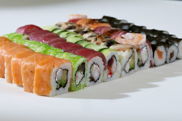 Sushi Sets: A Colorful and Flavorful Variety – A Popular Dish Worldwide, Delicious and on the Menu