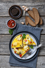 cauliflower, zucchini and red bell pepper frittata