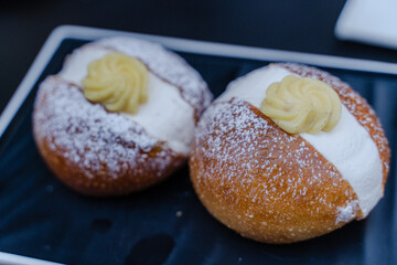 Cakes. Desserts are on display. General plan.