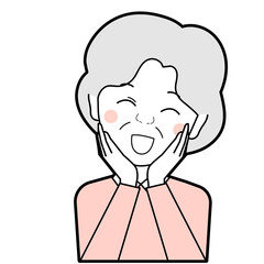 幸せそうに笑うシニア女性