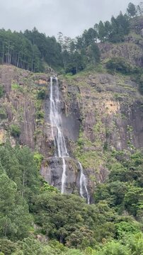 Bambarakanda falls 