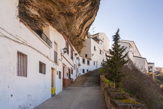 Spain, Andalusia, Province of Cadiz, Setenil de las Bodegas, alley