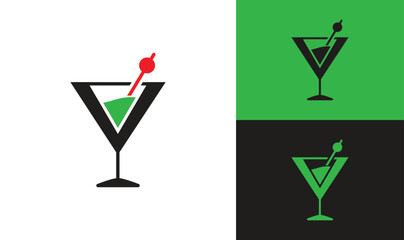 Cocktail Glass Logo Design: A versatile and stylish logo design featuring a martini glass with a cocktail—perfect for bars, and restaurants.