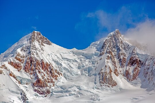 Two peaks with a glacier in the Cordon Adela National Park