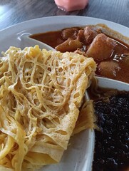 Roti jala is a favorite food in Malaysia originating from Johor, also found in ASEAN countries such as the Malay Peninsula, Riau Islands and Sumatra