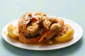 spanish garlic shrimp tapas