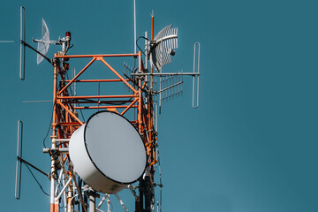 Antennas Enabling Communication