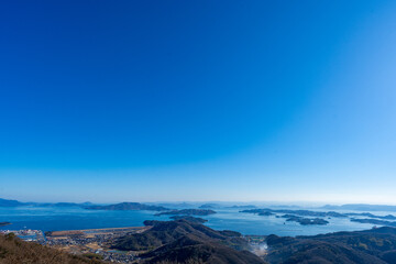 Fototapeta premium 岡山県 玉野港付近の海の風景