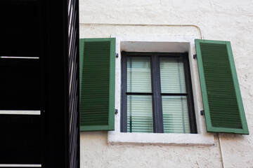 Manufacturing buildings into elegant place for shopping mall