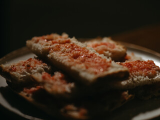 Bread with tomato