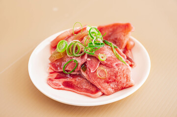 味付け肉　ねぎ塩豚タン