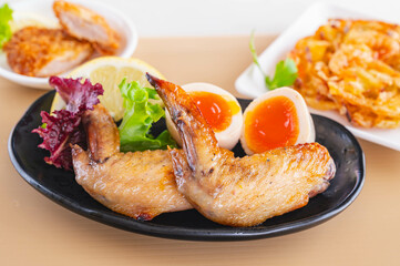 塩焼き手羽先と煮卵
