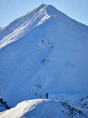  zdobywca, śnieg, zima, góra, piechur, taternik, Tatry, góry wysokie, góra, piesze wycieczki, przygoda, trekking, Tatry Zachodnie  © filozofgrecki