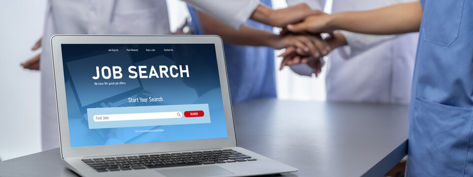 Online job search on brisk website for worker to search for job opportunities on the recruitment internet network