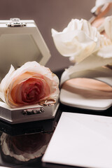 Accessories details for the bride. wedding details for women