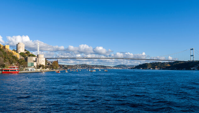 Widok na Istambuł od strony cieśniny Bosfor 2024