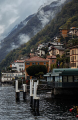 Obraz premium Cloudy day on Lake Como.