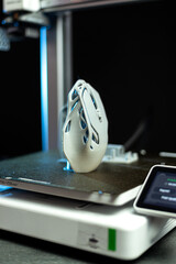 3D printing machine, 3D printer prints a new model