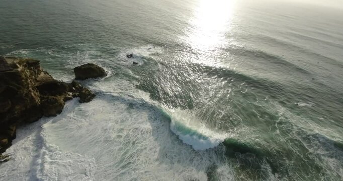 Breathtaking FPV Flight Over Nazar&eacute;&rsquo;s Legendary Surf and Cliffs