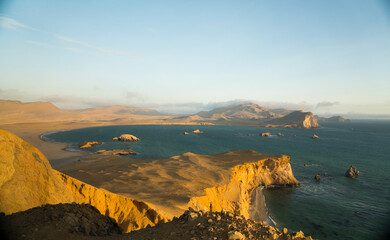 Deserto de Paracas no Oceano pacifico