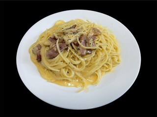 italian pasta with bacon and cheese